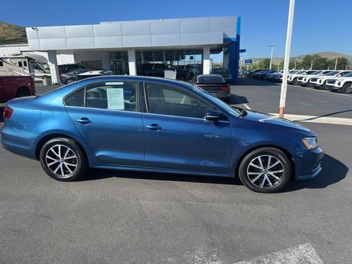 Silk Blue Metallic 2017 Volkswagen Jetta 1.4T SE
