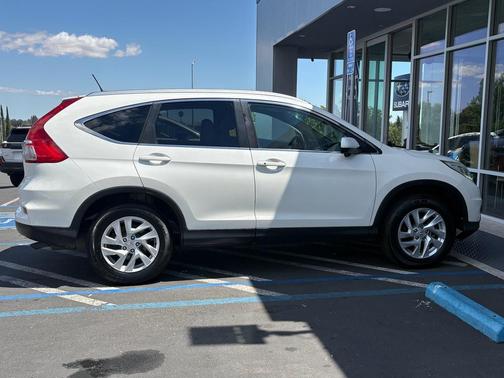 White 2015 Honda CR-V EX-L
