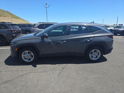 Ecotronic Gray 2025 Hyundai TUCSON SE