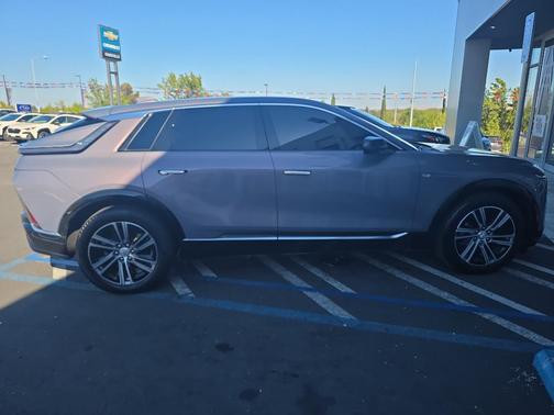 Celestial Metallic 2024 Cadillac LYRIQ Luxury