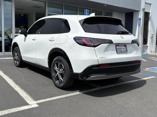 WHITE 2023 Honda HR-V EX-L