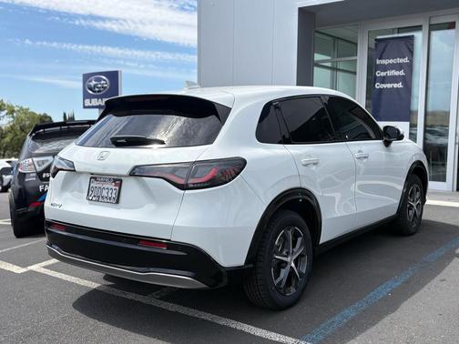 WHITE 2023 Honda HR-V EX-L