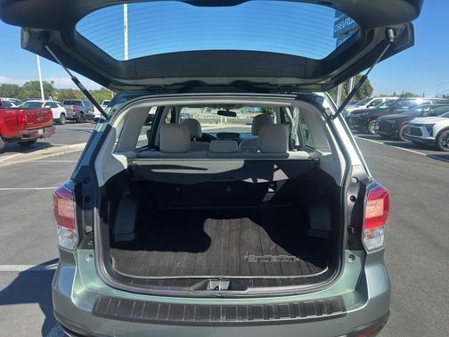 Jasmine Green Metallic 2018 Subaru Forester 2.5i