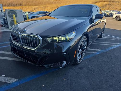 Black Sapphire Metallic 2026 BMW 530 530i