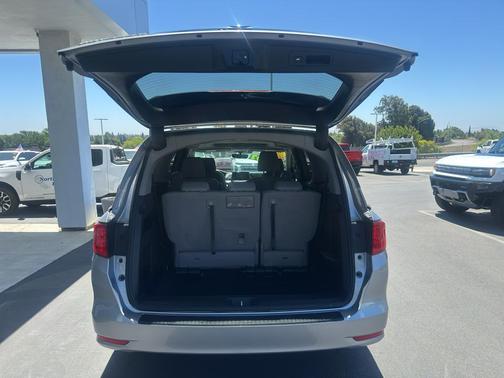 Lunar Silver Metallic 2019 Honda Odyssey EX-L