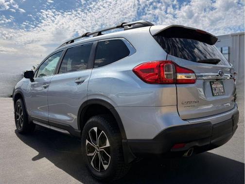 Ice Silver Metallic 2019 Subaru Ascent Limited 7-Passenger