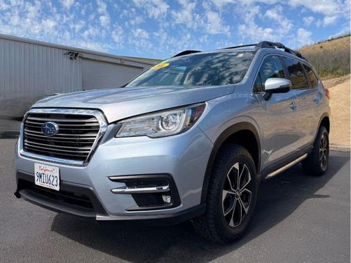 Ice Silver Metallic 2019 Subaru Ascent Limited 7-Passenger