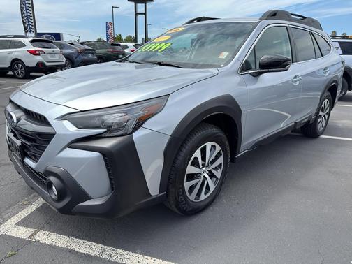 Ice Silver Metallic 2025 Subaru Outback Premium