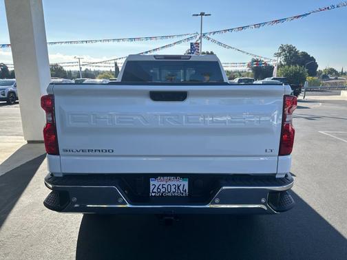 Summit White 2026 Chevrolet Silverado 1500 LT