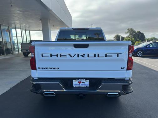 Summit White 2026 Chevrolet Silverado 1500 LT