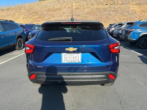 Blue Glow Metallic 2024 Chevrolet Trax LS