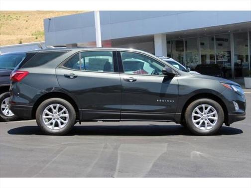 Nightfall Gray Metallic 2019 Chevrolet Equinox LS