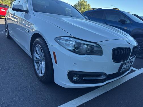 Alpine White 2016 BMW 528 528i