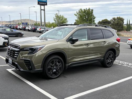 Autumn Green Metallic 2025 Subaru Ascent Onyx Edition Touring 7-Passenger