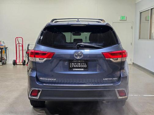 2017 Toyota Highlander Limited