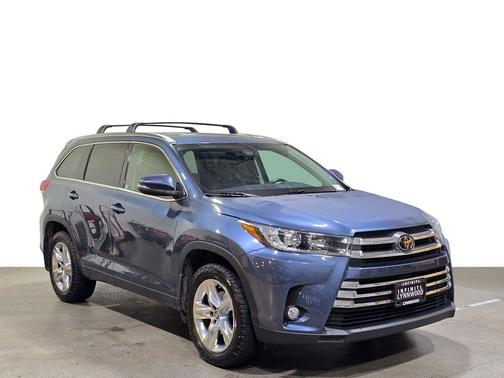 2017 Toyota Highlander Limited