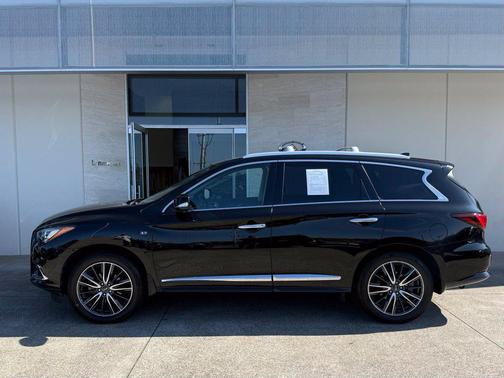 Black Obsidian 2018 INFINITI QX60 Base