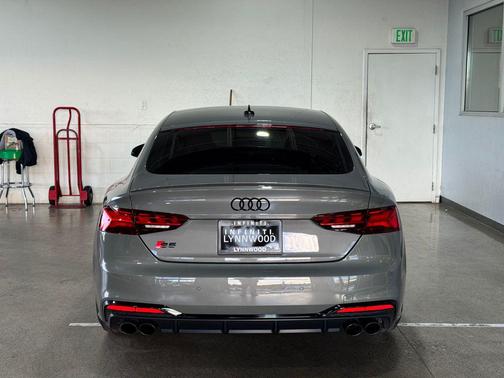2023 Audi S5 Premium Plus TFSI quattro Tiptronic