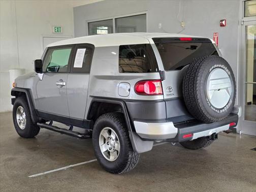2010 Toyota FJ Cruiser Base