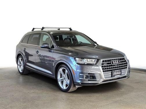 Samurai Gray Metallic 2019 Audi Q7 55 Prestige