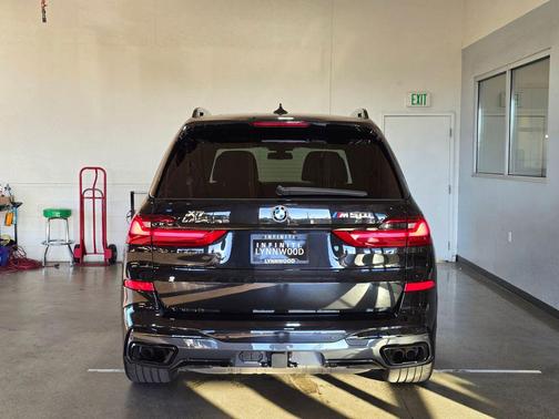 2021 BMW X7 M50i