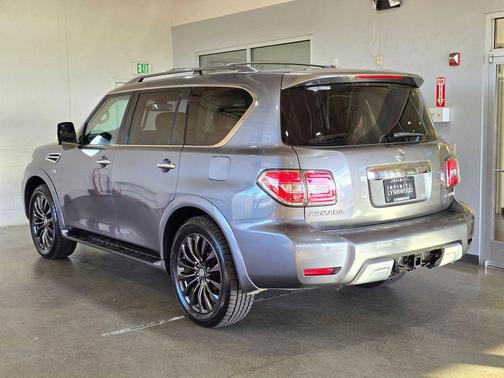 2017 Nissan Armada Platinum