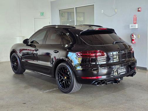 2017 Porsche Macan GTS