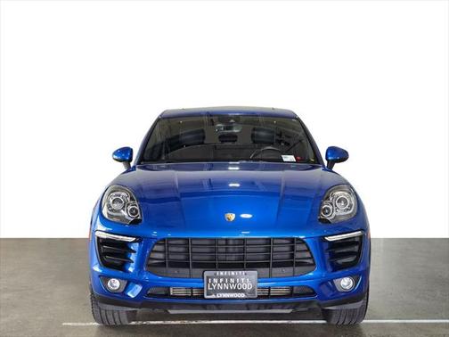 2018 Porsche Macan Base