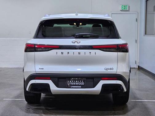 2024 INFINITI QX60 Luxe