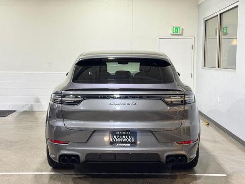 2022 Porsche Cayenne GTS
