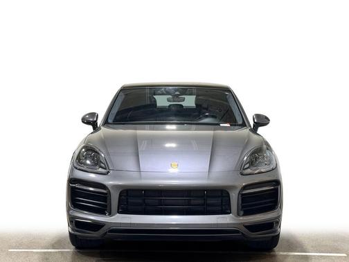 2022 Porsche Cayenne GTS