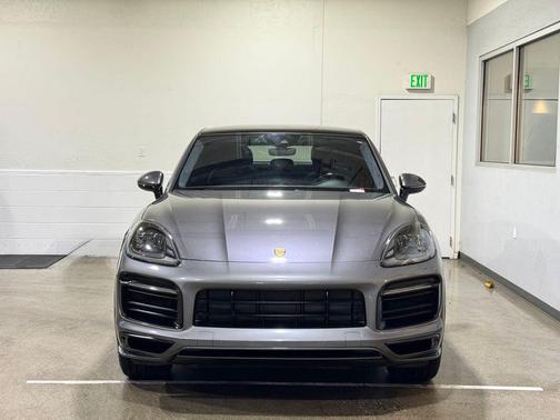 2022 Porsche Cayenne GTS
