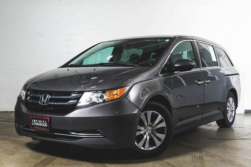 Photo 1 of 27 of 2016 Honda Odyssey SE
