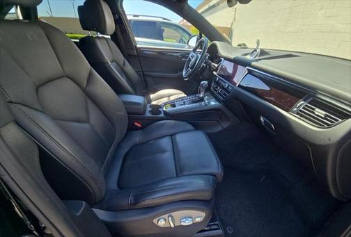 2019 Porsche Macan Base