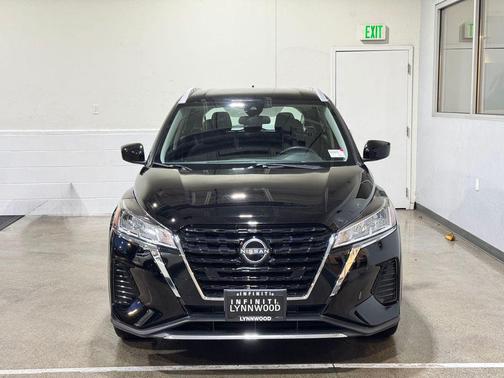 2022 Nissan Kicks SV