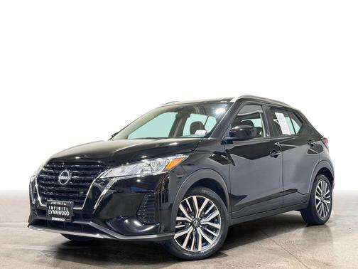 2022 Nissan Kicks SV