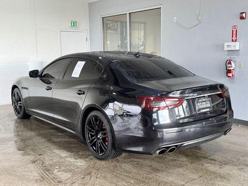 2017 Maserati Quattroporte S