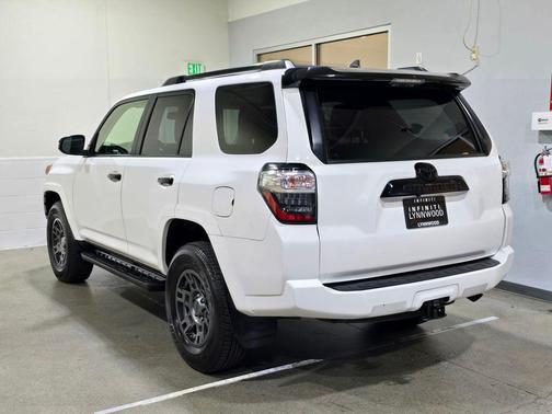 2020 Toyota 4Runner Venture Special Edition