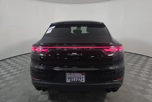 2022 Porsche Cayenne S