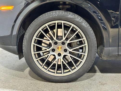 2022 Porsche Cayenne S