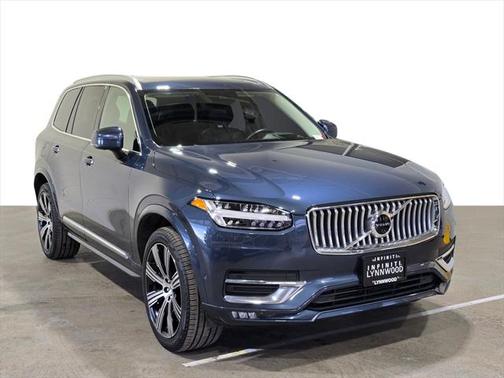 2022 Volvo XC90 T6 Inscription