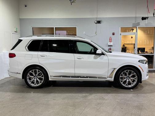 2021 BMW X7 xDrive40i