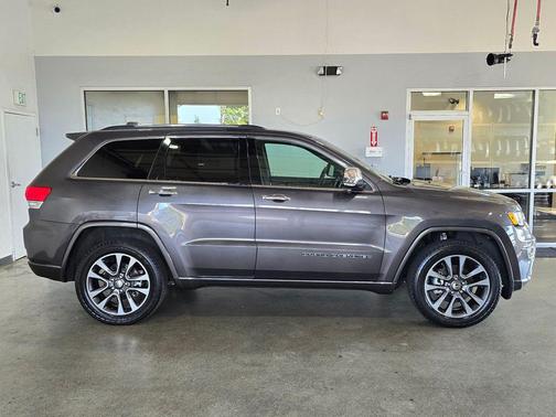 2017 Jeep Grand Cherokee Overland