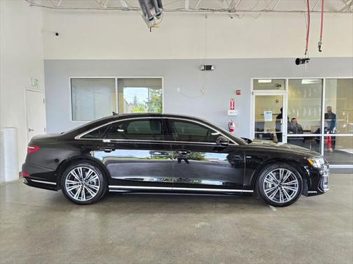 2023 Audi A8 L 55 TFSI quattro Tiptronic