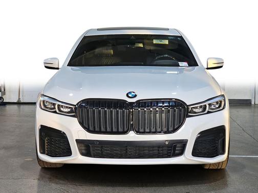 2021 BMW 750 i xDrive
