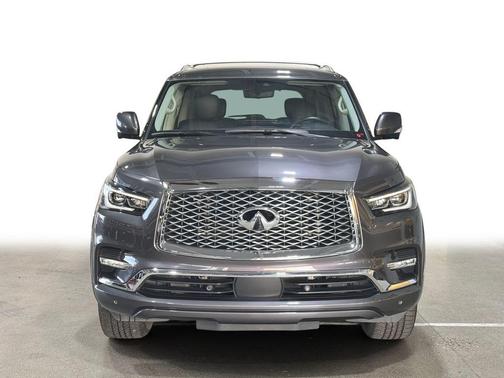 2022 INFINITI QX80 Luxe