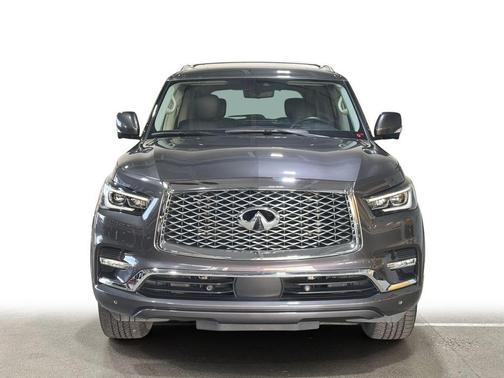 2022 INFINITI QX80 Luxe