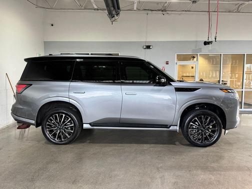 2025 INFINITI QX80 AUTOGRAPH AWD