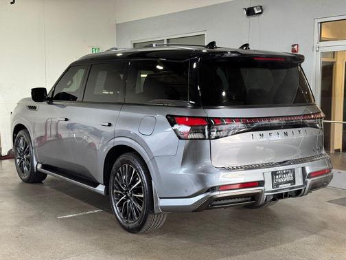 2025 INFINITI QX80 AUTOGRAPH AWD