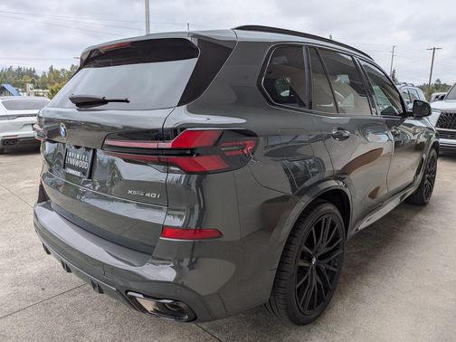 Dravit Grey Metallic 2026 BMW X5 xDrive40i